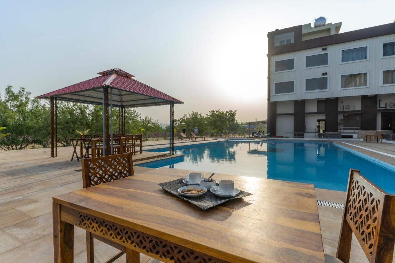 Bamboo Saa Mulberry Resort 布什格尔 外观 照片