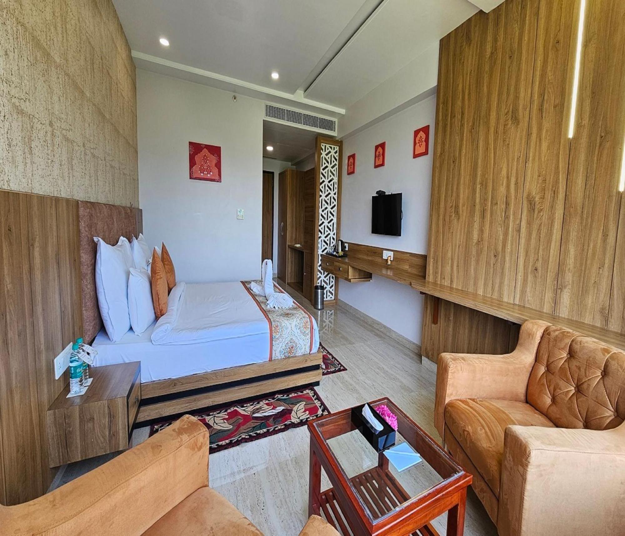 Bamboo Saa Mulberry Resort 布什格尔 外观 照片